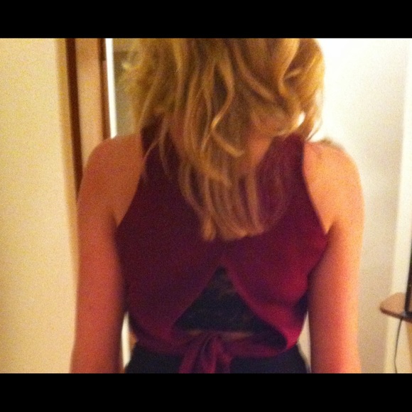 Wilfred Burgundy Blouse - Picture 5 of 5